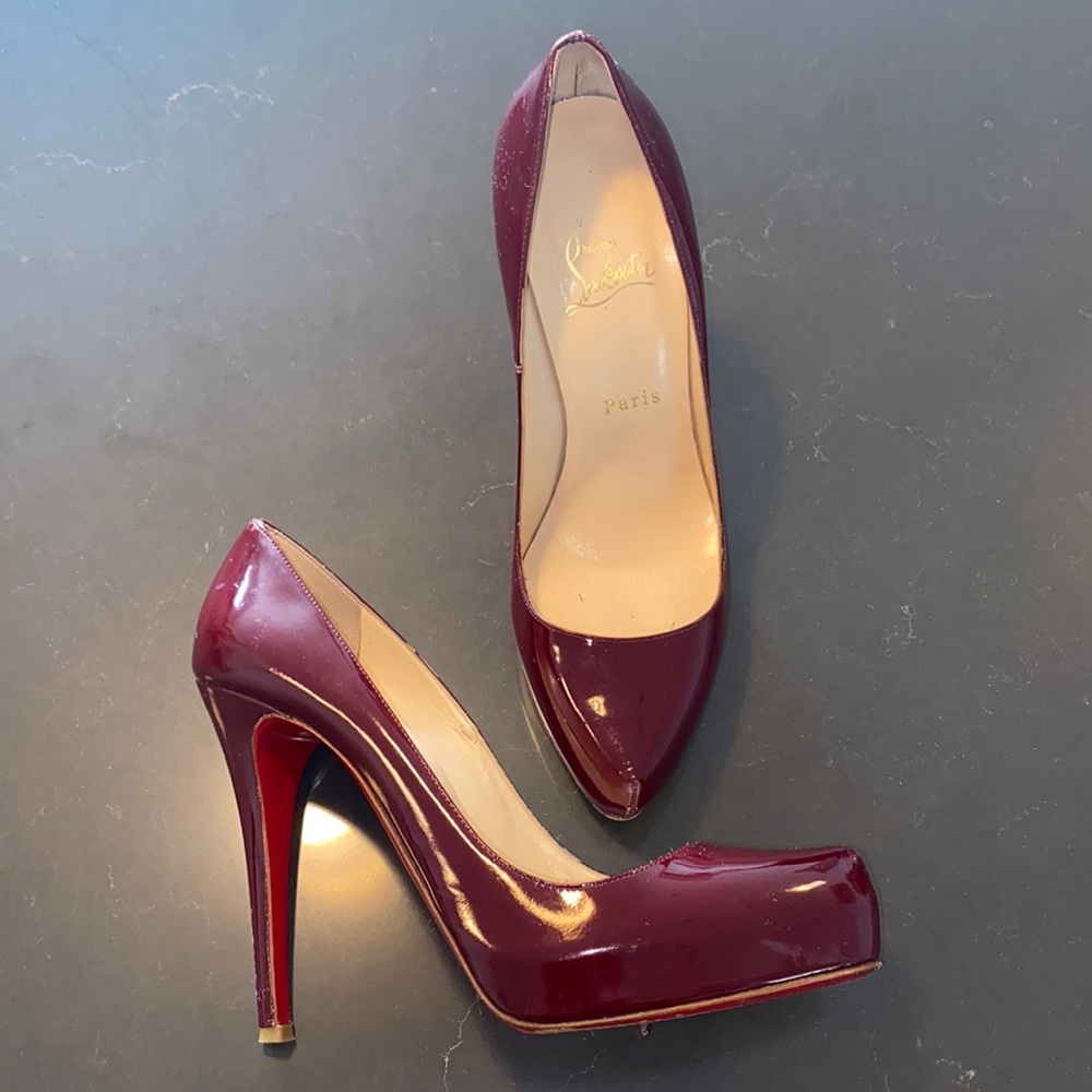 Authentic Beautiful Dark Cherry Louboutin 🍒✨